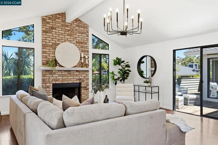 1979 Charmstone Court, Walnut Creek, California 94595