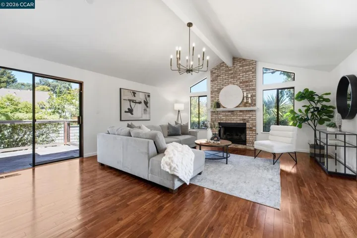 1979 Charmstone Court, Walnut Creek, California 94595
