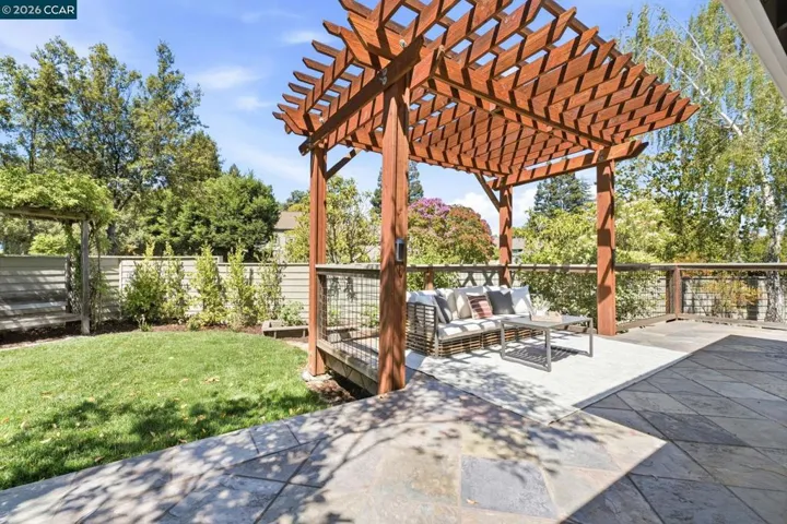 1979 Charmstone Court, Walnut Creek, California 94595