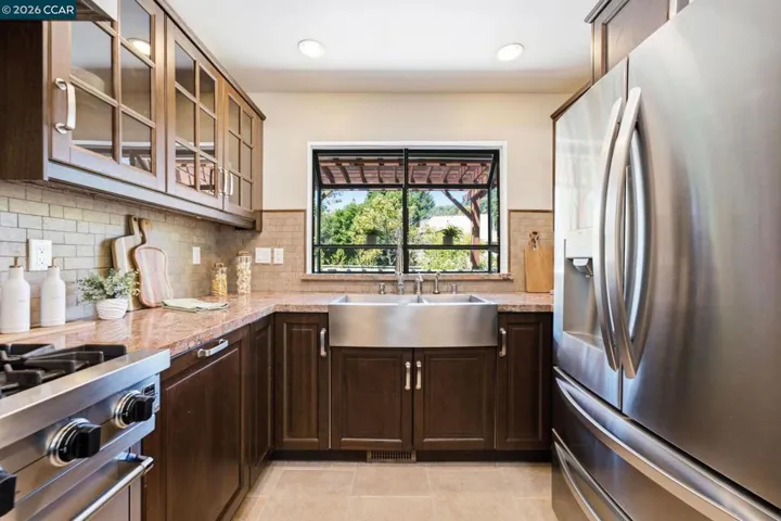 1979 Charmstone Court, Walnut Creek, California 94595