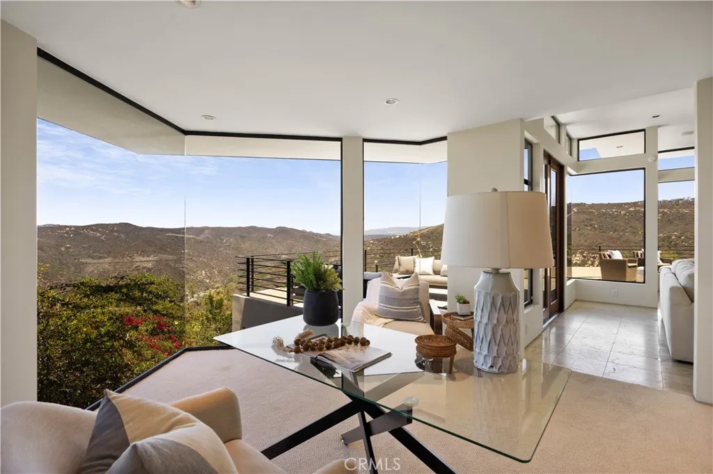 1505 Skyline Drive, Laguna Beach, California 92651 — photo 4