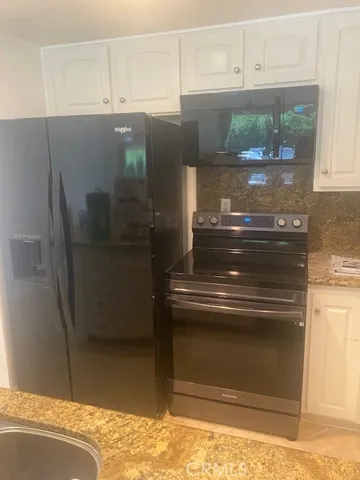 1 bedroom - kitchen appliances