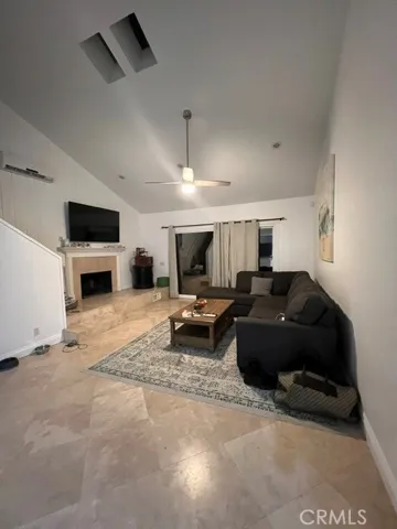 1 bedroom Family room