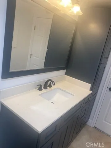 1 Bedroom bath