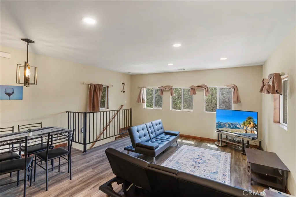 29251 Lake Brook, Cedar Glen, California 92321 — photo 4