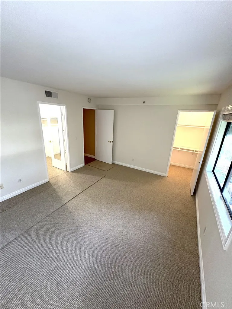 1st bedroom
