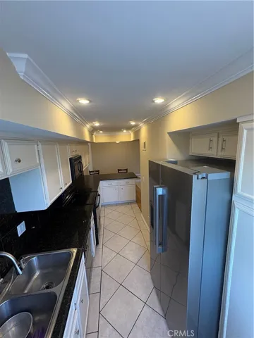 other side of kitchen