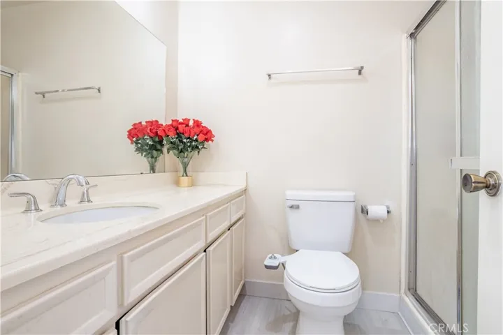 10125 De Soto 45, Chatsworth, California 91311