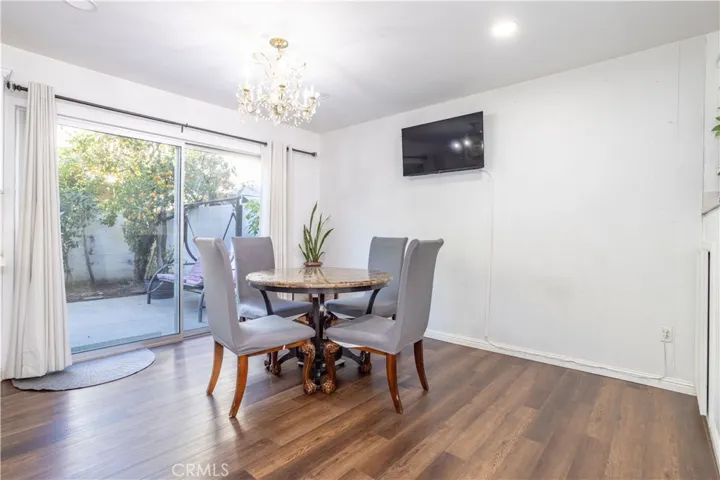10125 De Soto 45, Chatsworth, California 91311