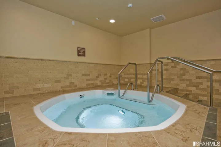 175 Red Rock Way 209k, San Francisco, California 94131