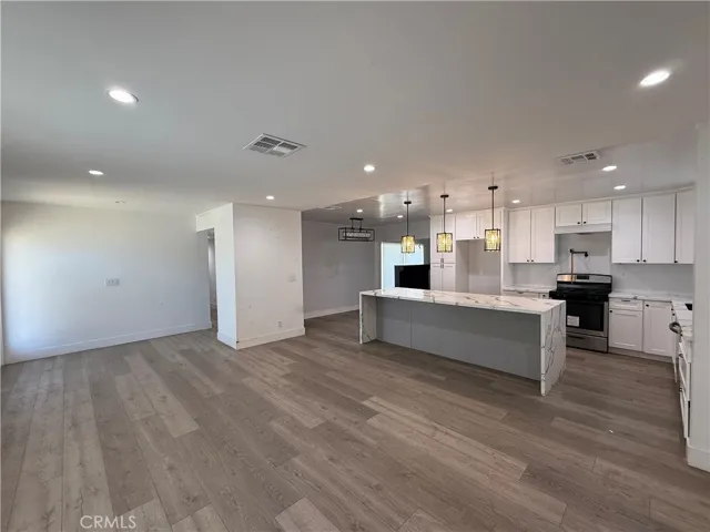 538 Heyer Street, Lancaster, California 93534