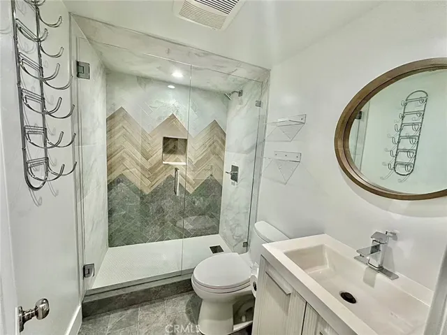 2506 Zorada Drive, Los Angeles, California 90046