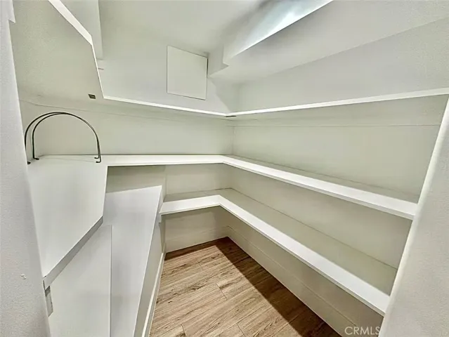 2506 Zorada Drive, Los Angeles, California 90046