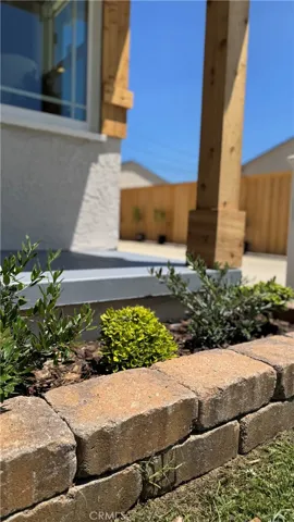 5713 E Wardlow, Long Beach, California 90808
