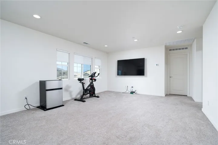32439 Prairie Crossing Drive, Winchester, California 92596