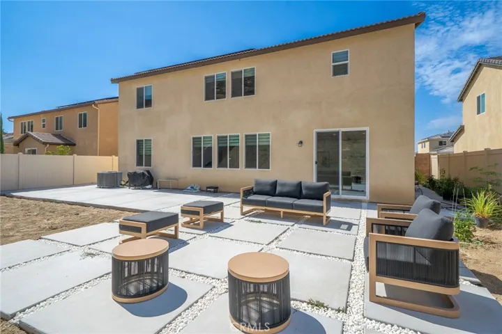 32439 Prairie Crossing Drive, Winchester, California 92596