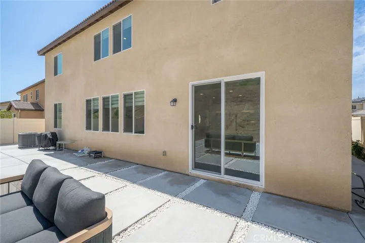 32439 Prairie Crossing Drive, Winchester, California 92596