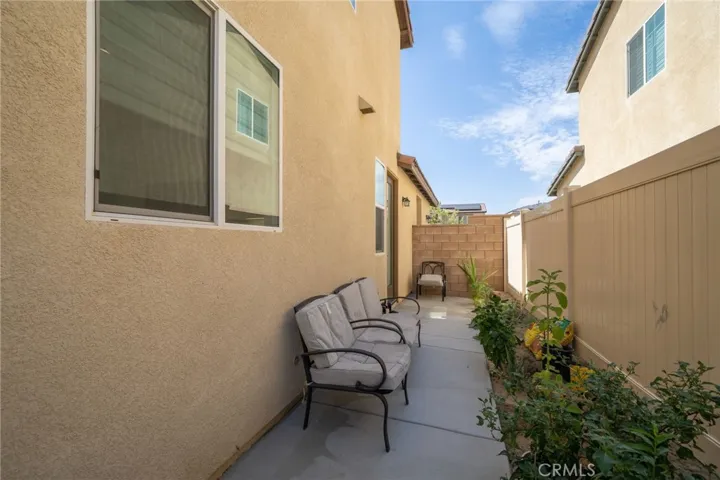 32439 Prairie Crossing Drive, Winchester, California 92596
