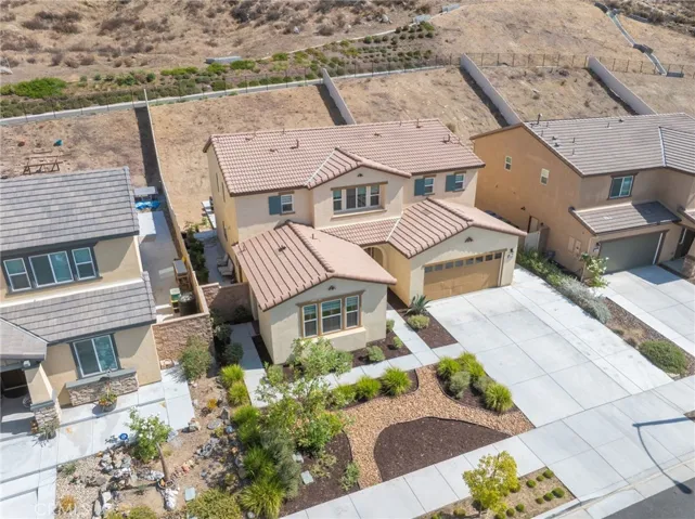 32439 Prairie Crossing Drive, Winchester, California 92596