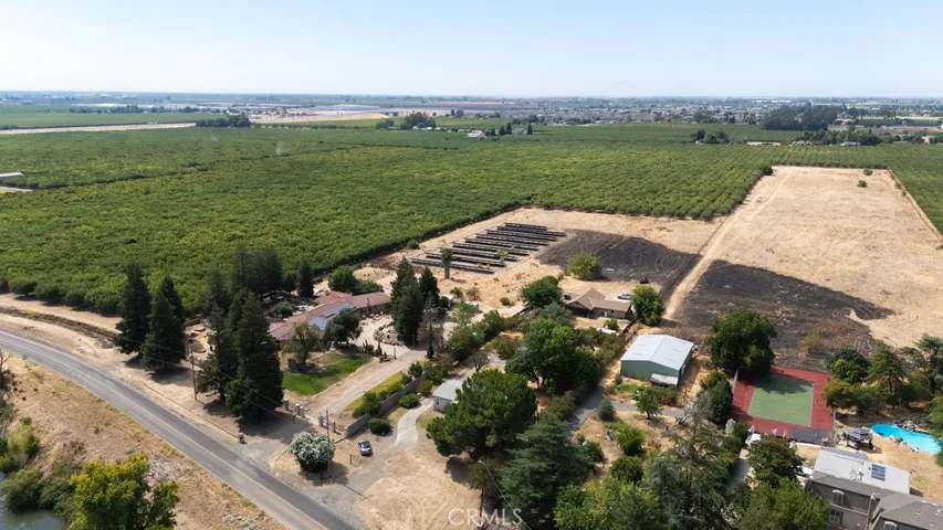 2924 E South Bear Creek, Merced, California 95348