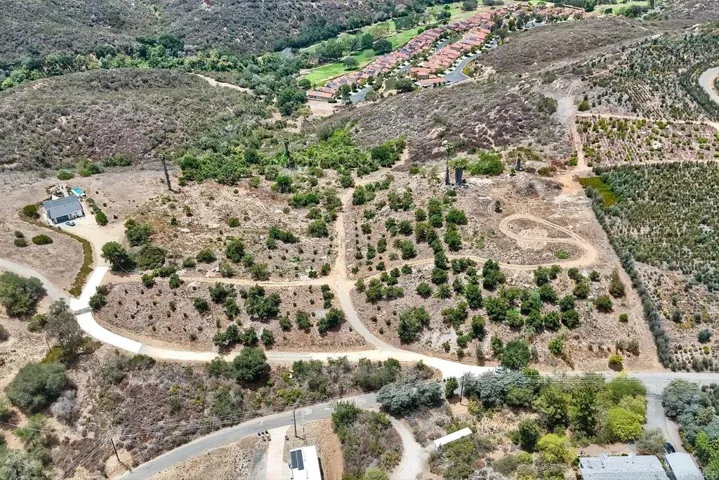 Twin Oaks Valley Rd., Vista, California 92084