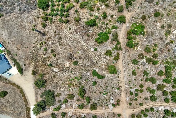 Twin Oaks Valley Rd., Vista, California 92084