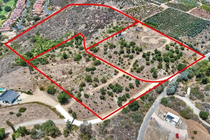 Twin Oaks Valley Rd., Vista, California 92084