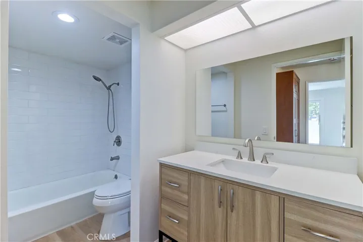 26928 Carnelian 247, Mission Viejo, California 92691