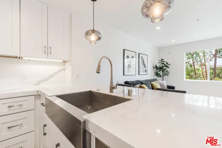 13200 Pacific Promenade 210, Playa Vista, California 90094