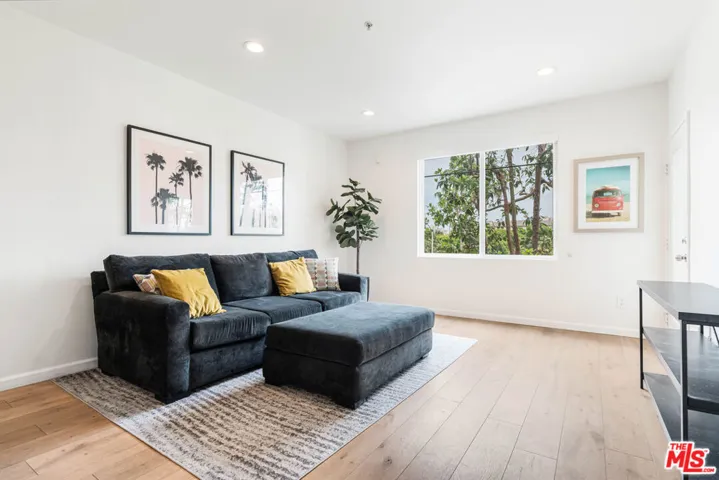 13200 Pacific Promenade 210, Playa Vista, California 90094