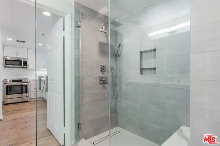 13200 Pacific Promenade 210, Playa Vista, California 90094