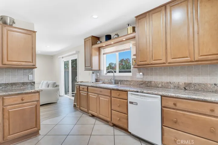 11311 Tampa Avenue 32, Porter Ranch, California 91326