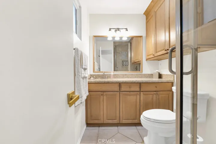 11311 Tampa Avenue 32, Porter Ranch, California 91326