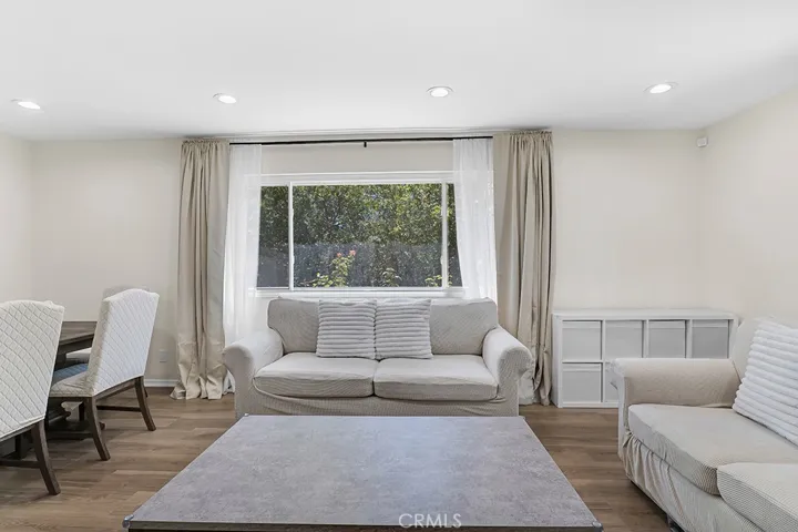 11311 Tampa Avenue 32, Porter Ranch, California 91326