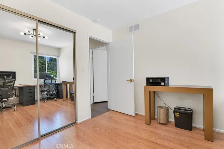 11311 Tampa Avenue 32, Porter Ranch, California 91326