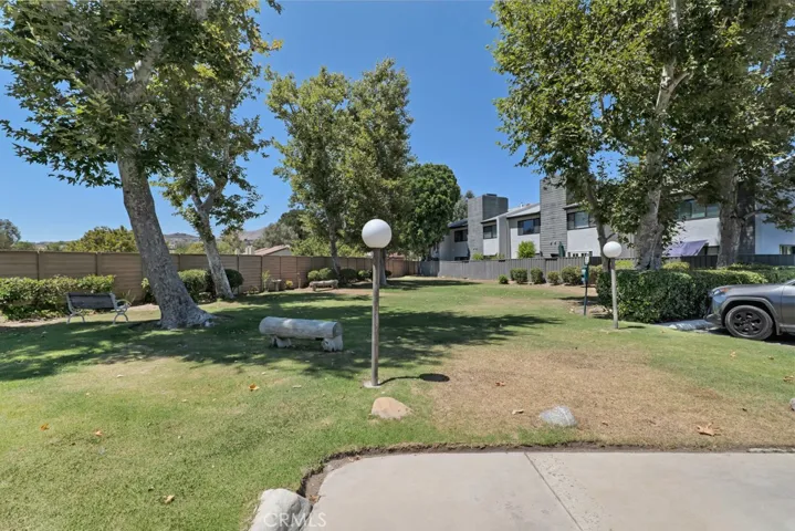 11311 Tampa Avenue 32, Porter Ranch, California 91326