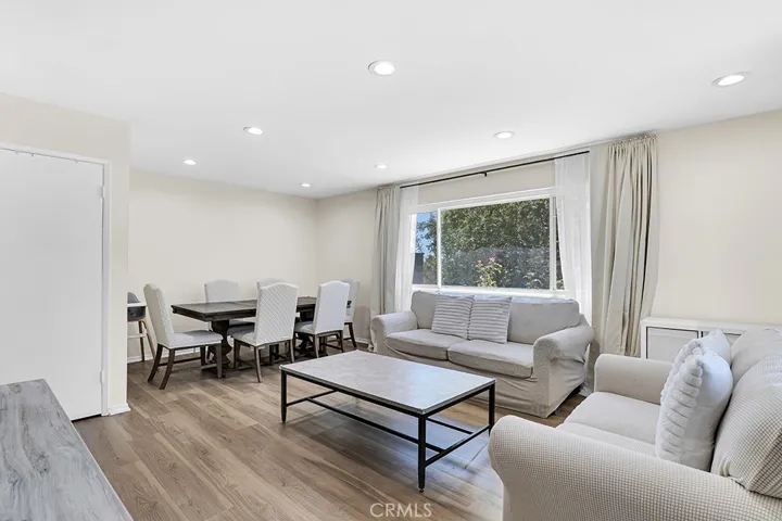 11311 Tampa Avenue 32, Porter Ranch, California 91326