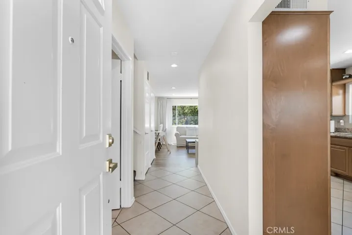 11311 Tampa Avenue 32, Porter Ranch, California 91326