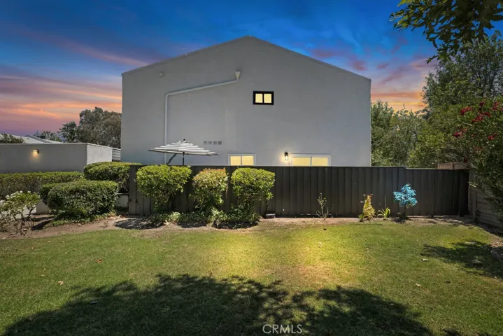 11311 Tampa Avenue 32, Porter Ranch, California 91326