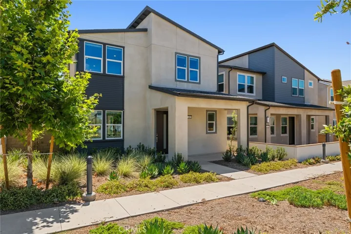 446 Sonia, Irvine, California 92618