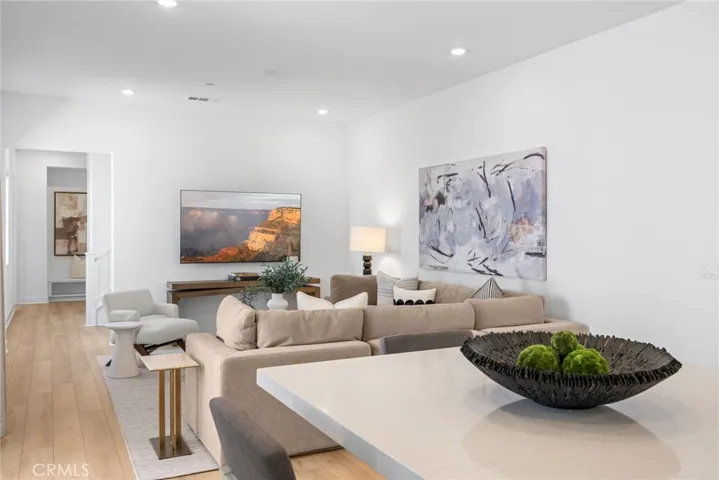 446 Sonia, Irvine, California 92618