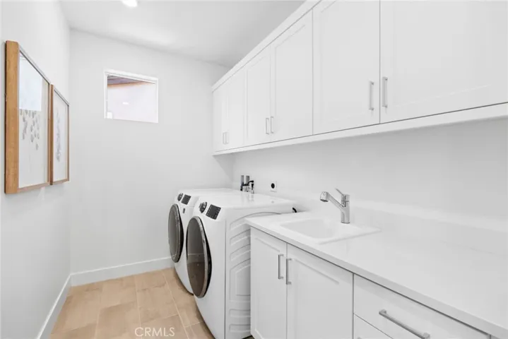 446 Sonia, Irvine, California 92618