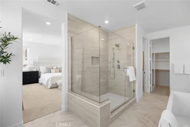 446 Sonia, Irvine, California 92618