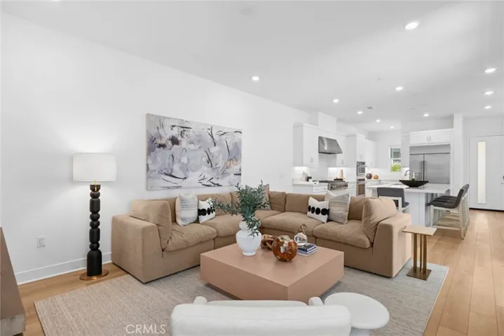 446 Sonia, Irvine, California 92618