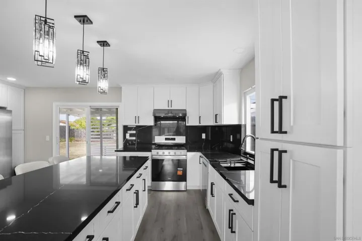 10385 Cheviot, San Diego, California 92126