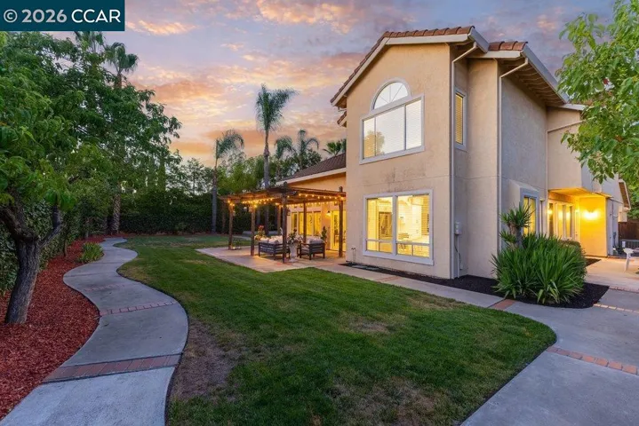 988 Roma Street, Livermore, California 94551