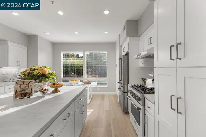 988 Roma Street, Livermore, California 94551