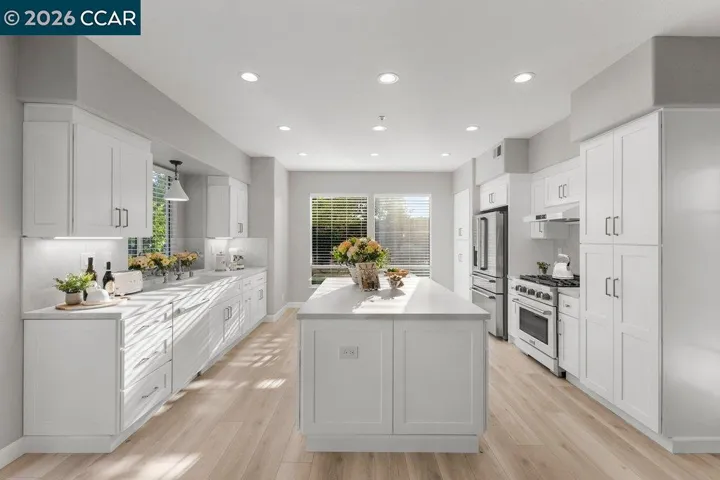 988 Roma Street, Livermore, California 94551