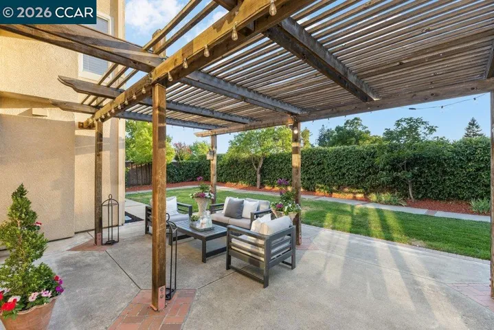 988 Roma Street, Livermore, California 94551