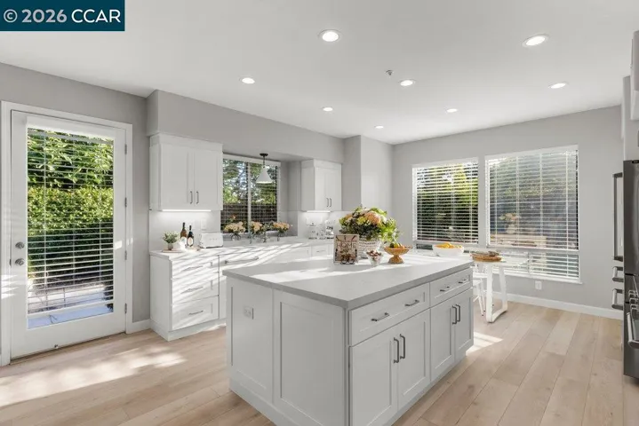988 Roma Street, Livermore, California 94551